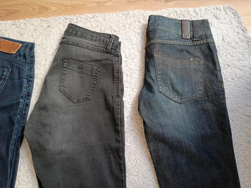 Damen Jeans/Hose  Bekleidungspaket Gr.36/38 in Wildau