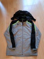 Erima Regenjacke Training Gr. 164 Kr. München - Neubiberg Vorschau