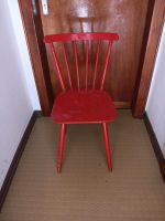 10 rote Stühle zu verschenken Saarland - Losheim am See Vorschau