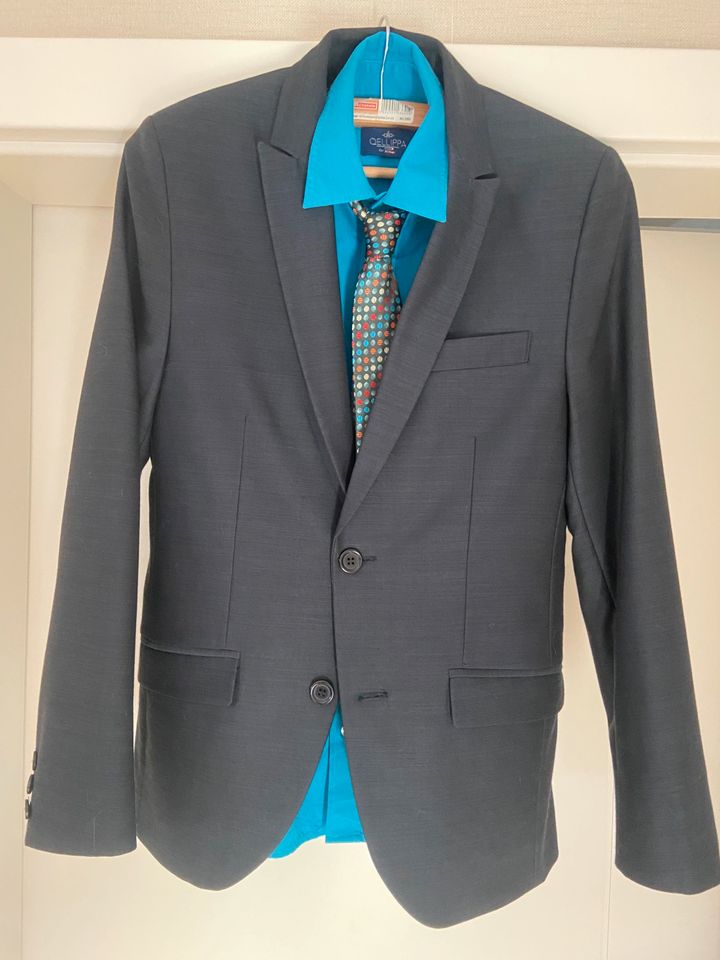 Anzug für Jungen Gr.170, sehr hochwertig in Fredenbeck