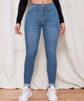 Schmale Jeans mit gerolltem Saumen Gr.XL blau mittlere Waschung Nordrhein-Westfalen - Paderborn Vorschau