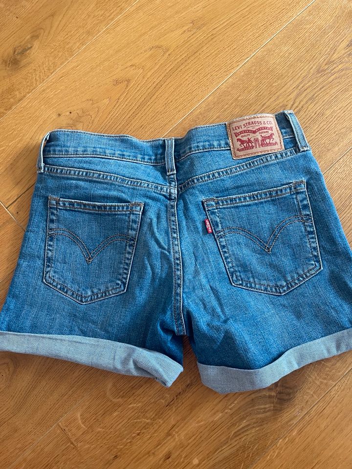 Levi’s Jeans Short in Neuss