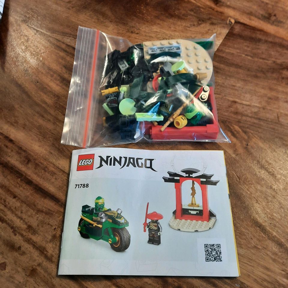 Lego Ninjago 71788 - Lloyd's Ninja Street Bike - 4+ in Wohltorf