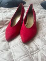 Rote Damenschuhe Schwerin - Mueßer Holz Vorschau