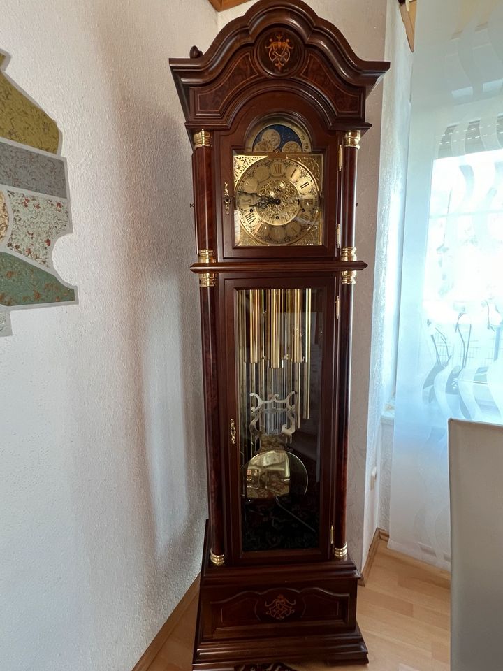 Hermle Standuhr 1171-890 in Ratingen