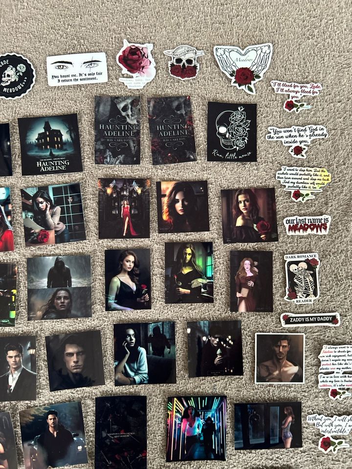 Haunting Hunting Adeline Sticker Chest of Fandoms Fairyloot in Groß-Gerau