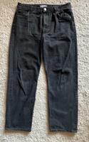 Bershka Jeans loose straight Gr. 40 schwarz Berlin - Reinickendorf Vorschau