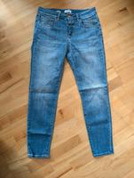 Cambio Jeans Damen * Baker * 28 * hellblau Berlin - Zehlendorf Vorschau