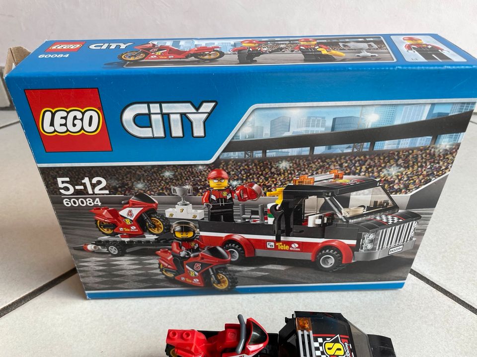 Lego City 60084 Rennmotorrad Transporter in Tecklenburg