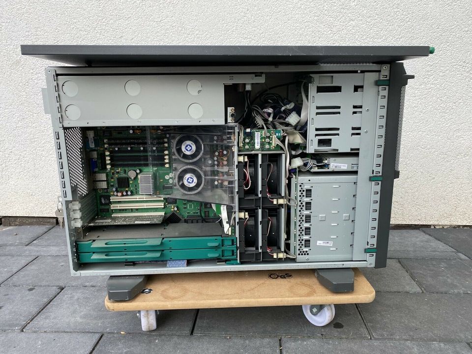 Fujitsu Siemens Computer Server TX300 - D1409 in Sittensen