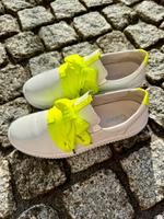 Weißer Sneaker zum schlüpfen Gr. 39 Bayern - Olching Vorschau
