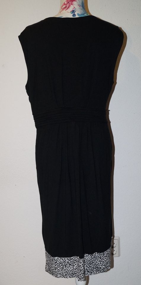 schwarzes Kleid Gr.ca.L 44/46 Heine in Sankt Augustin