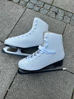 Schlittschuhe in der Gr. 40 München - Moosach Vorschau