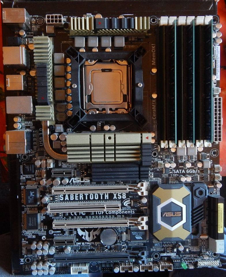 Asus Sabertooth X58 mit CPU und Ram in Norderstedt