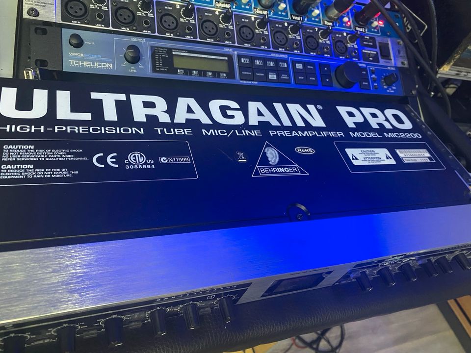 Ultragain PRO preamp Röhrenverstärker für Vocals Tonstudio in Dettingen an der Erms