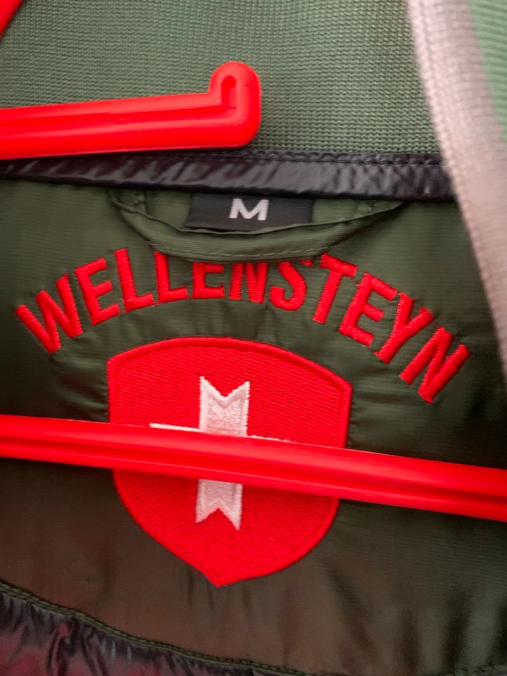 Wellensteyn Jacke - fast nicht getragen in Heddesheim