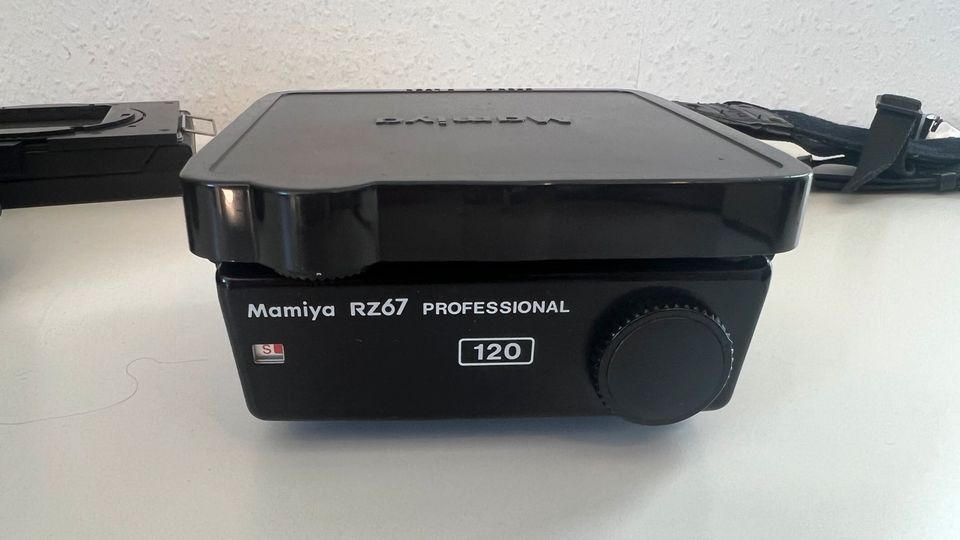 Polaroidkamera Mamiya RZ 67 mit Zubehör und Koffer in Ulm