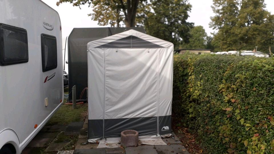 Gerätezelt Zelt Wohnwagen Vorzelt wohnmobil Camping in Schöppingen
