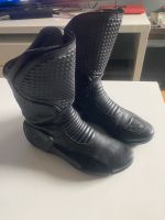 Puma Motorradstiefel Gr. 42 schwarz München - Berg-am-Laim Vorschau