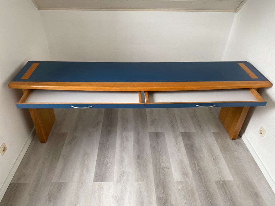 Tisch geeignet  für viele Räume in Gau-Algesheim