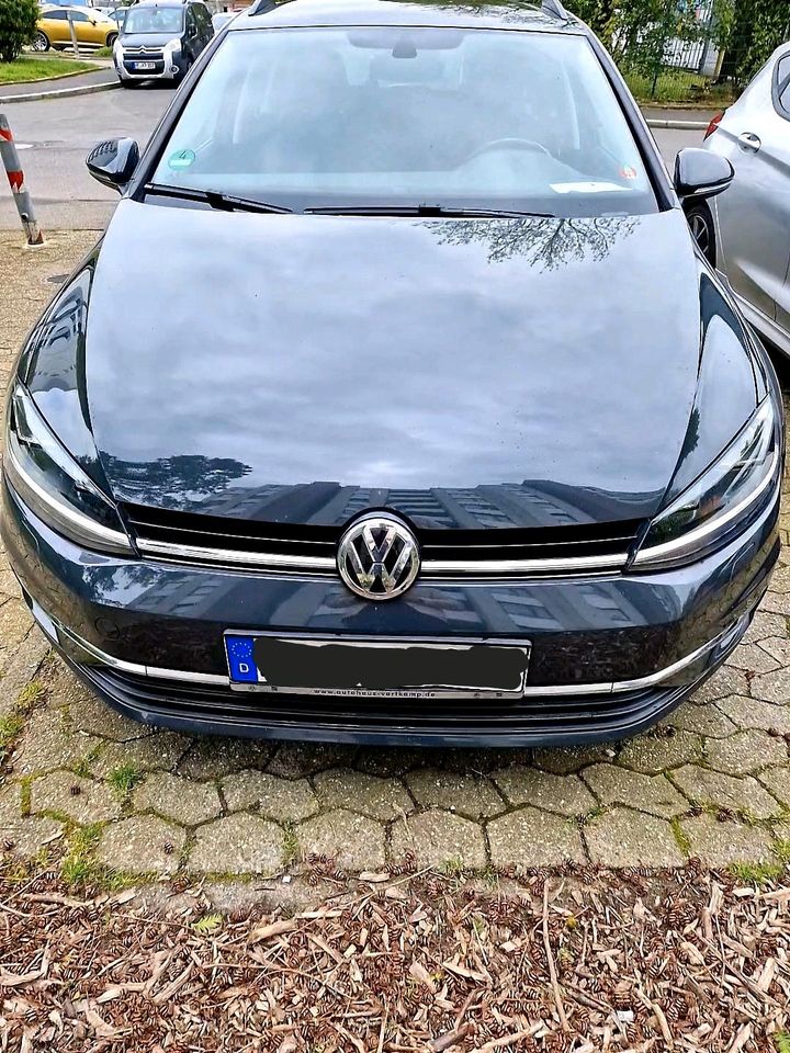 VW Golf 7 Variant 1.6 TDI DSG Comfortline in Düsseldorf