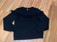 Only Kids Pullover schwarz mit spitze 158/164 Nordrhein-Westfalen - Herne Vorschau