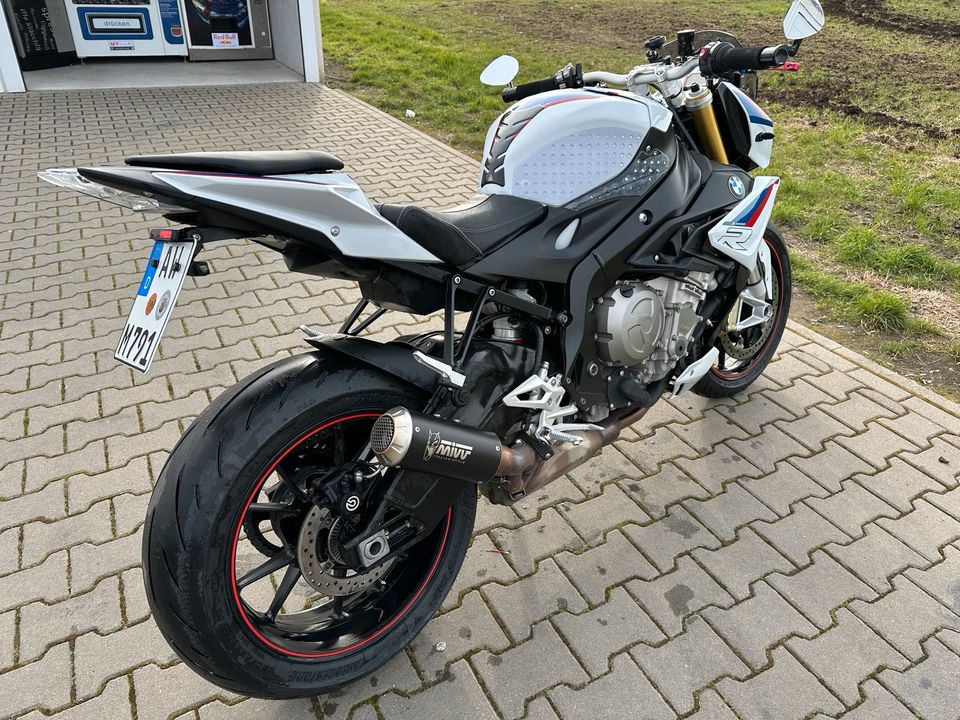 BMW S1000R 2018 k47 165ps Motorrad in Bad Breisig 