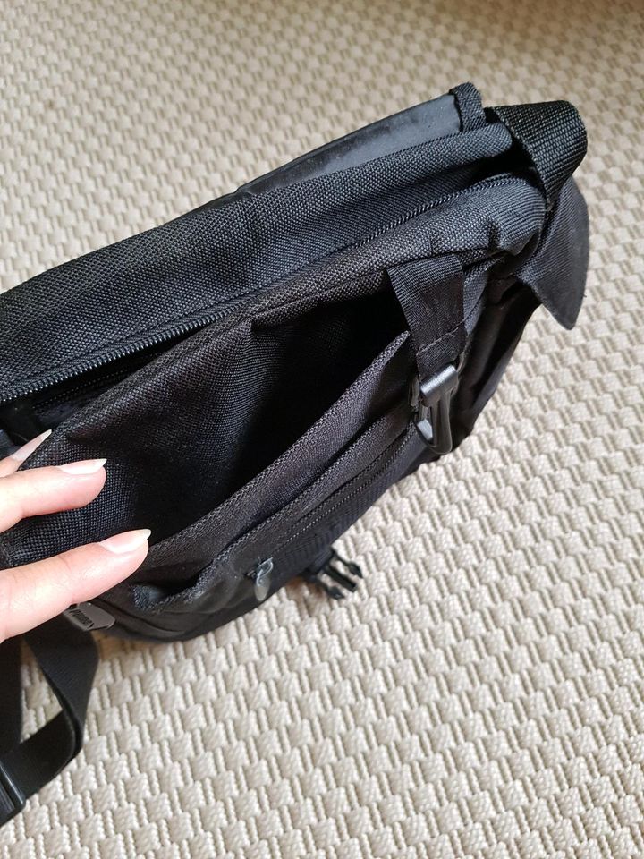 Handtasche / Umhängetasche schwarz von Puma in Leipzig