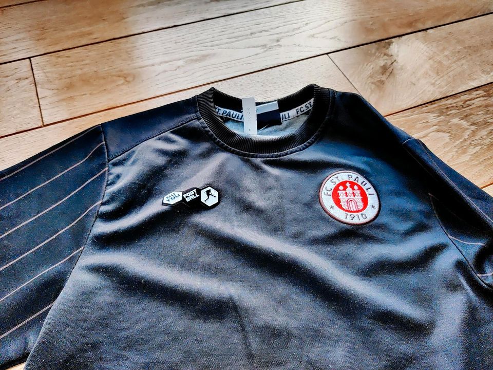 Pullover FC St. Pauli 152 schwarz mit braun Trainingspullover in Stralsund