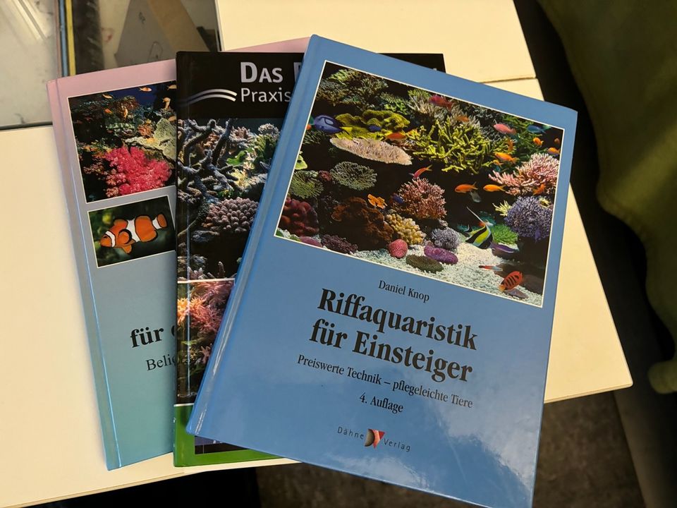 Drei Bücher zum Thema Riffaquarium in Fredersdorf-Vogelsdorf