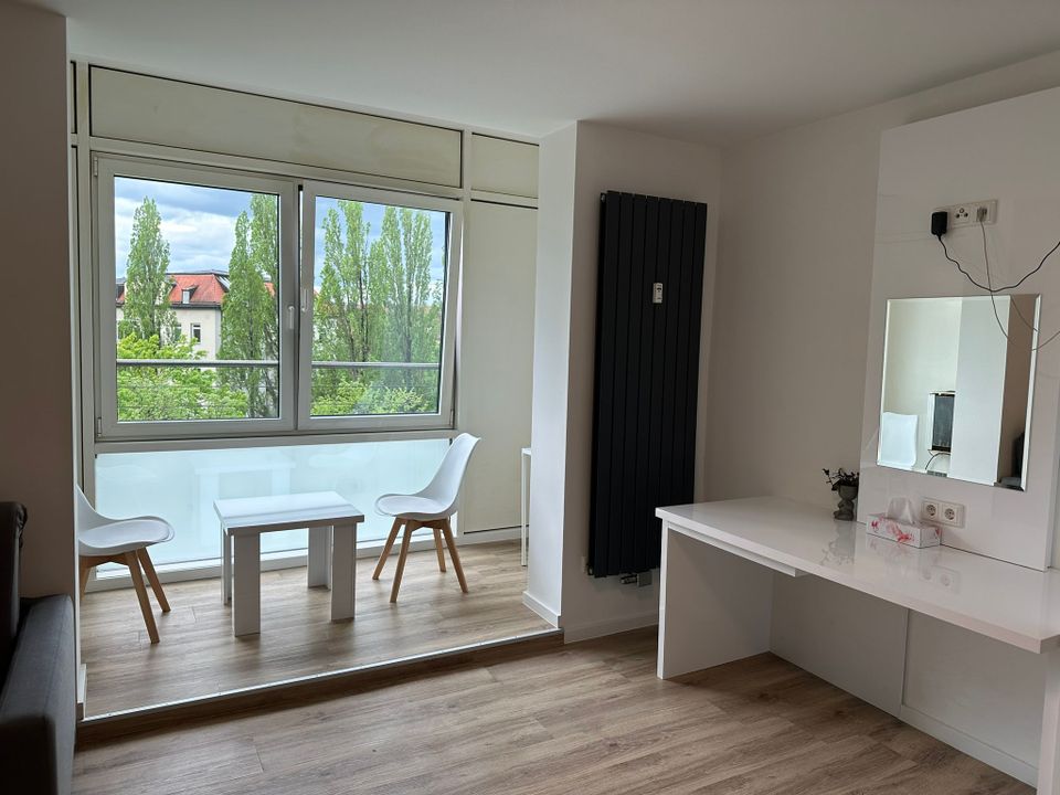 2-room newly renovated Apartment in München