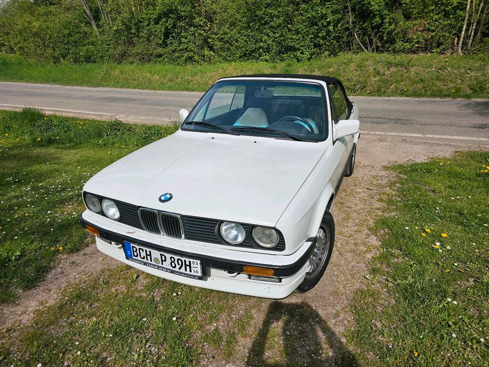 ! BMW E30.  320i  Cabrio in Seckach