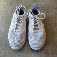 Nike WMNS Flex Essential Tr Fitnessschuhe Damen Gr. 41 weiß Saarland - Homburg Vorschau