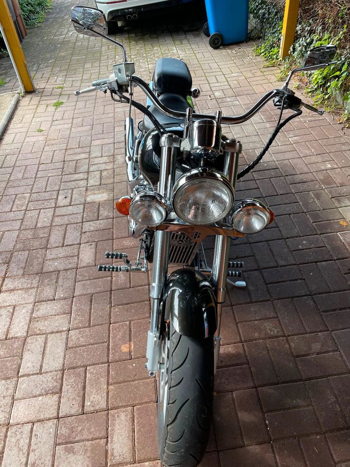 Suzuki VZ 800 Marauder - viele Extras - TÜV neu in Mellrichstadt