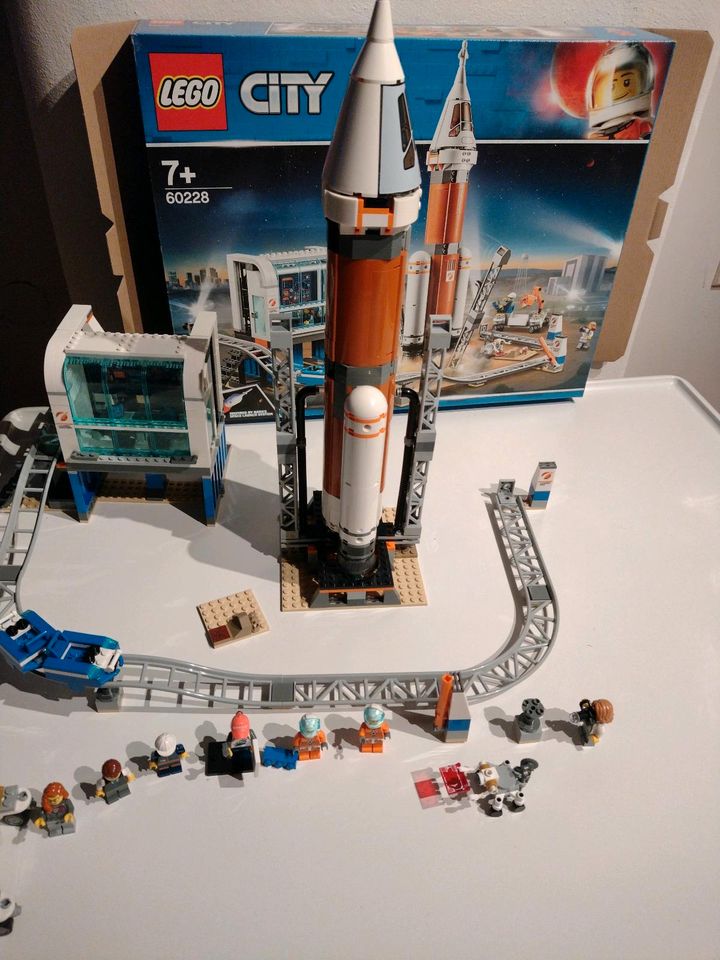 Lego City space ⭐ 60228 Raketenstation Rakete in Viersen