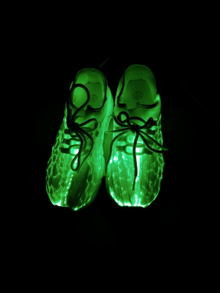 Kinder Sneaker Gr. 31 weiß mit LED Beleuchtung Farbe wählbar in Merchweiler