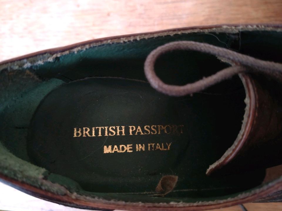 British Passport High Heel Schuhe 35/36 in Leipzig