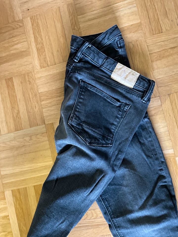 EDC Jeans Gr.40 mit Stretch in Hagenow