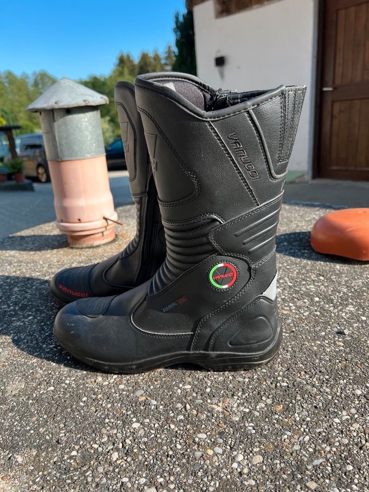 Vanucci Motorradstiefel in Windorf