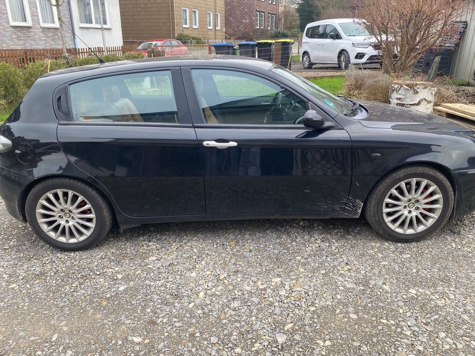 Alfa Romeo 147 zum wieder herrichten in Holzminden