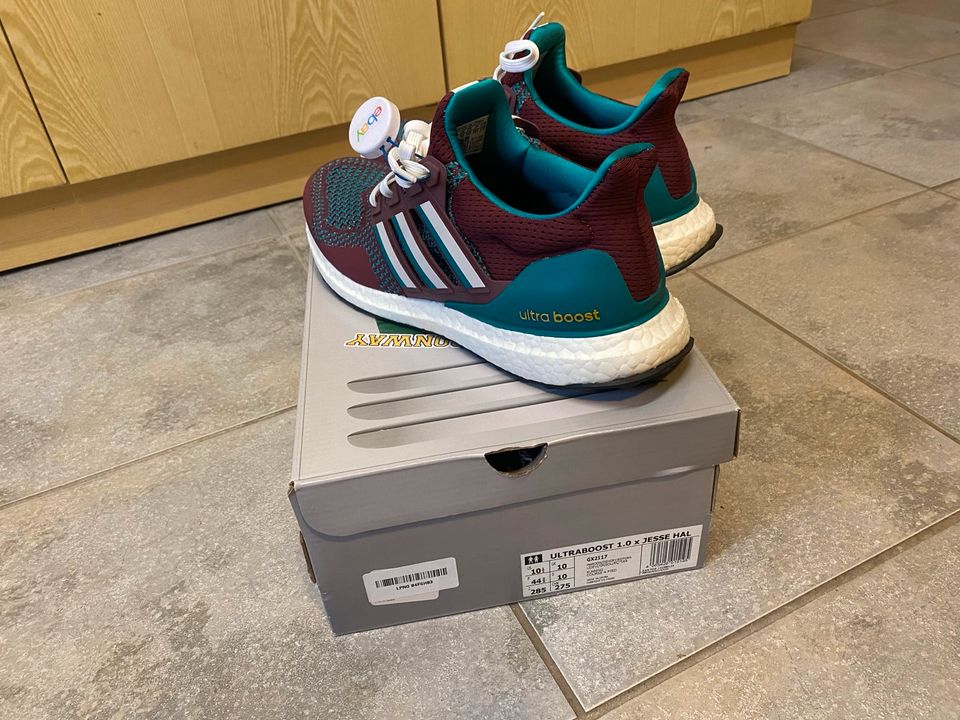 Adidas Ultraboost ,,Jesse Hal“ Edition in Köthen (Anhalt)