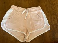 Shorts Sporthose rosa Gr. 152 H&M Nordrhein-Westfalen - Oberhausen Vorschau