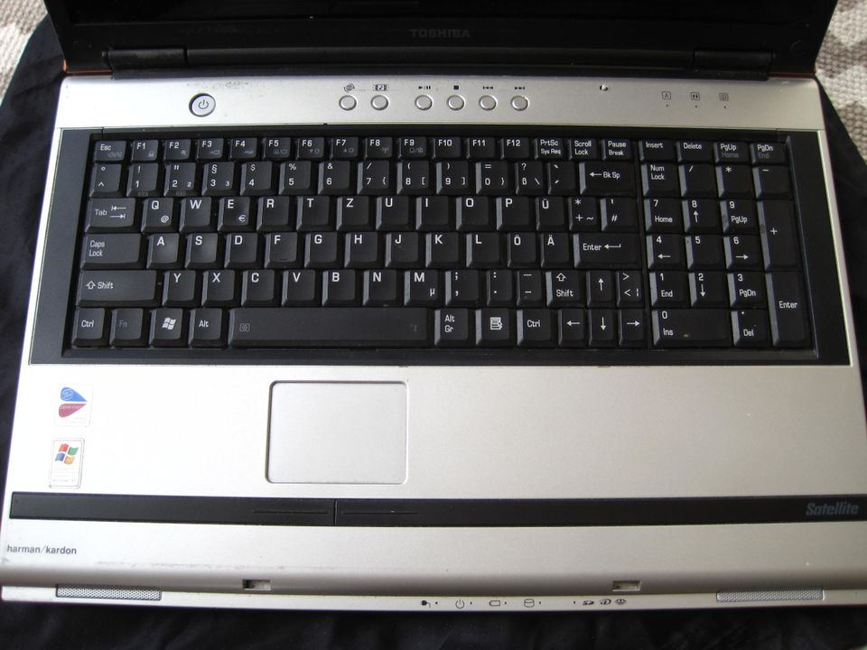 Toshiba Satellite M60-167 Laptop/Notebook 17" defekt für Bastler in Dresden