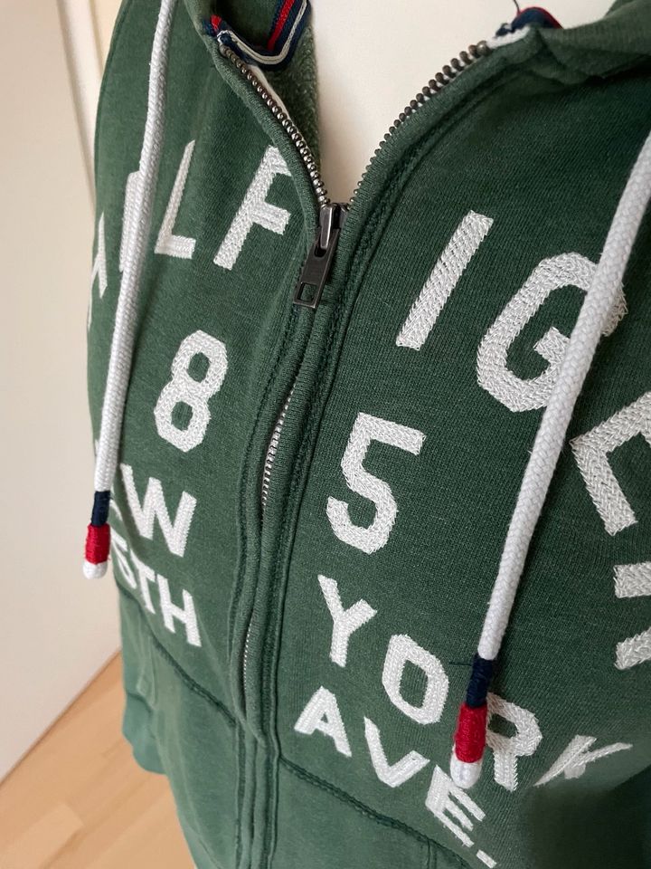 Sweatjacke Kapuzenjacke Tommy Hilfiger Denim grün bestickt M in Salzkotten