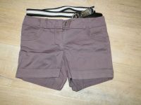 Orsay, Gr. 34, Shorts in Grau mit Gürtel Niedersachsen - Seelze Vorschau