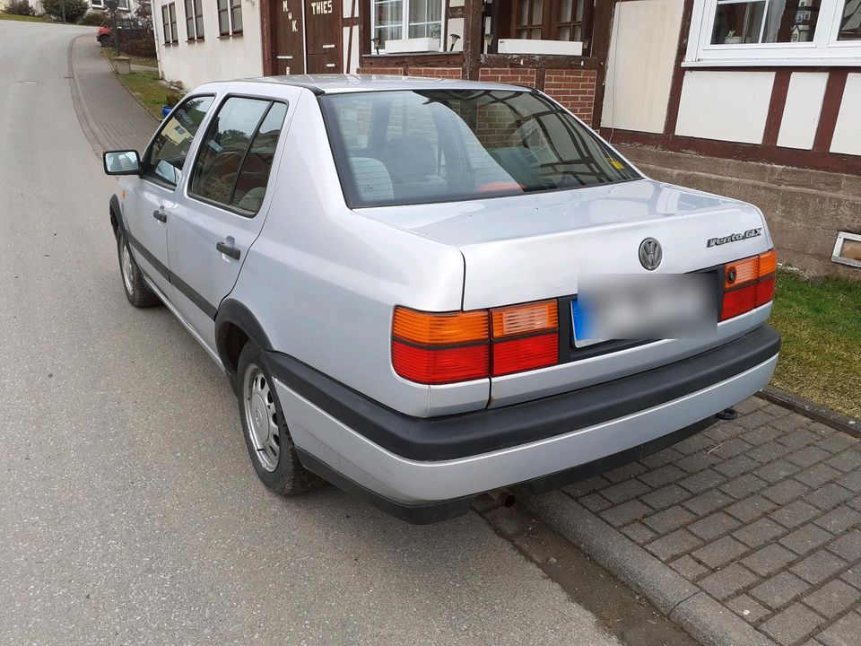 Oldtimer VW Vento Benzin BJ1993 H Kennzeichen möglich in Volkmarsen