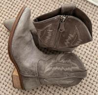 Stiefel Gr. 39 IdaParker, Wildleder Berlin - Treptow Vorschau
