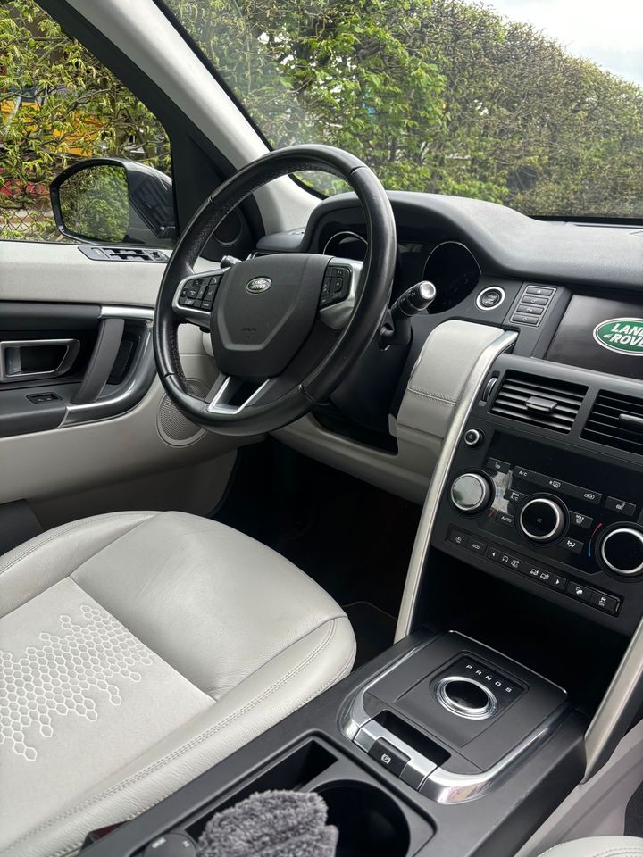 Land Rover 2019 Discover Sport Benzin 4WD in Bergheim
