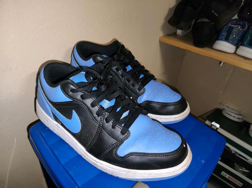 Nike Air Jordan 1 low Blau Gr43 in Wittlich