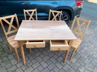 Holztisch mit 4 Stühle Nordrhein-Westfalen - Delbrück Vorschau